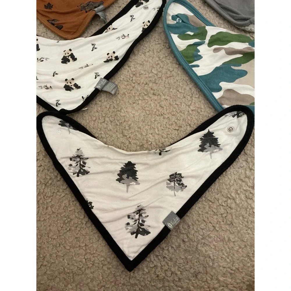 Kyle baby bandana bib lot 7 retired prints black white zen tree Canadian camo